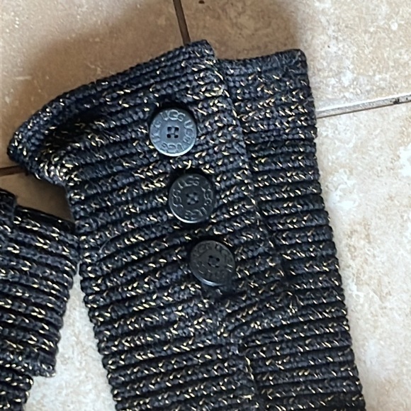 New UGG Sz 8 boots Black gold knit fold detail - Picture 2 of 9